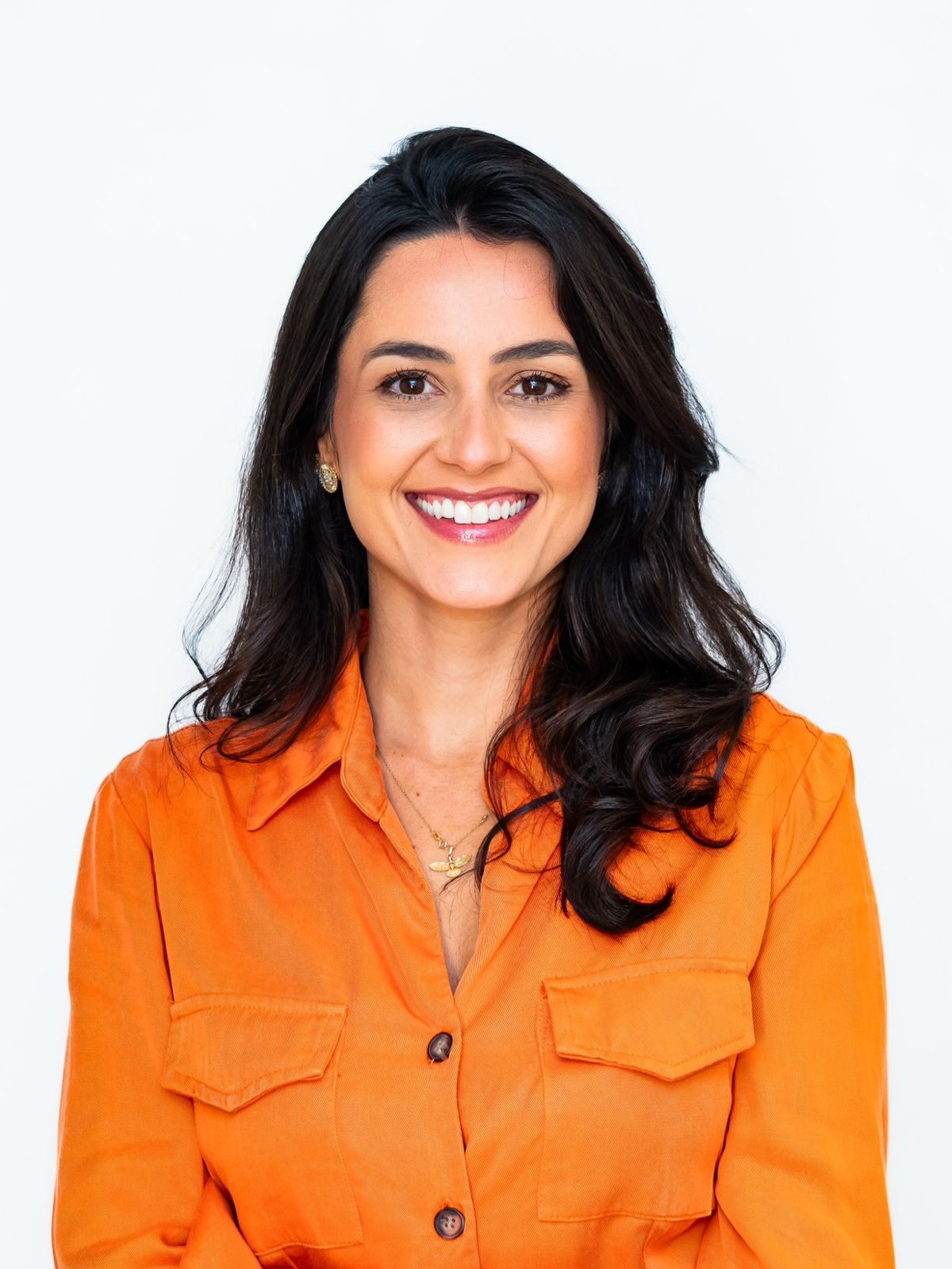 Dra. Karolyna Carvalho, Córnea, Catarata, Lentes de Contato e Cirurgia Refrativa